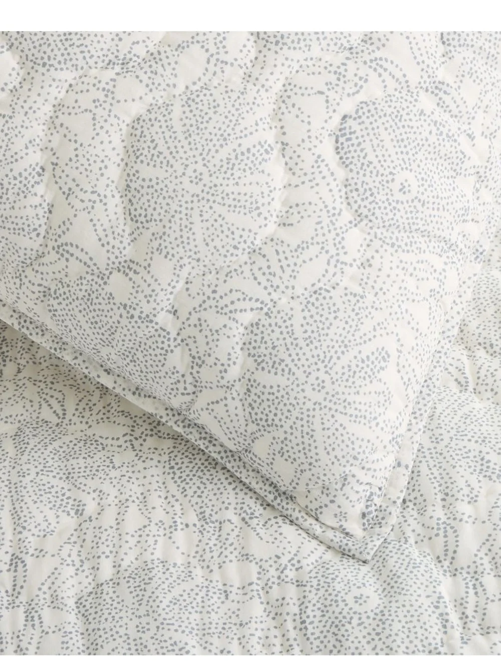 West Elm Dotted Floral Quilt king